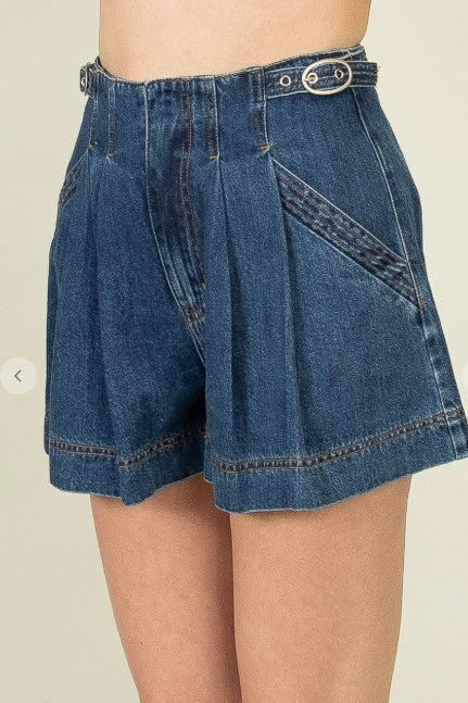 Pleat Adjustable Denim Short