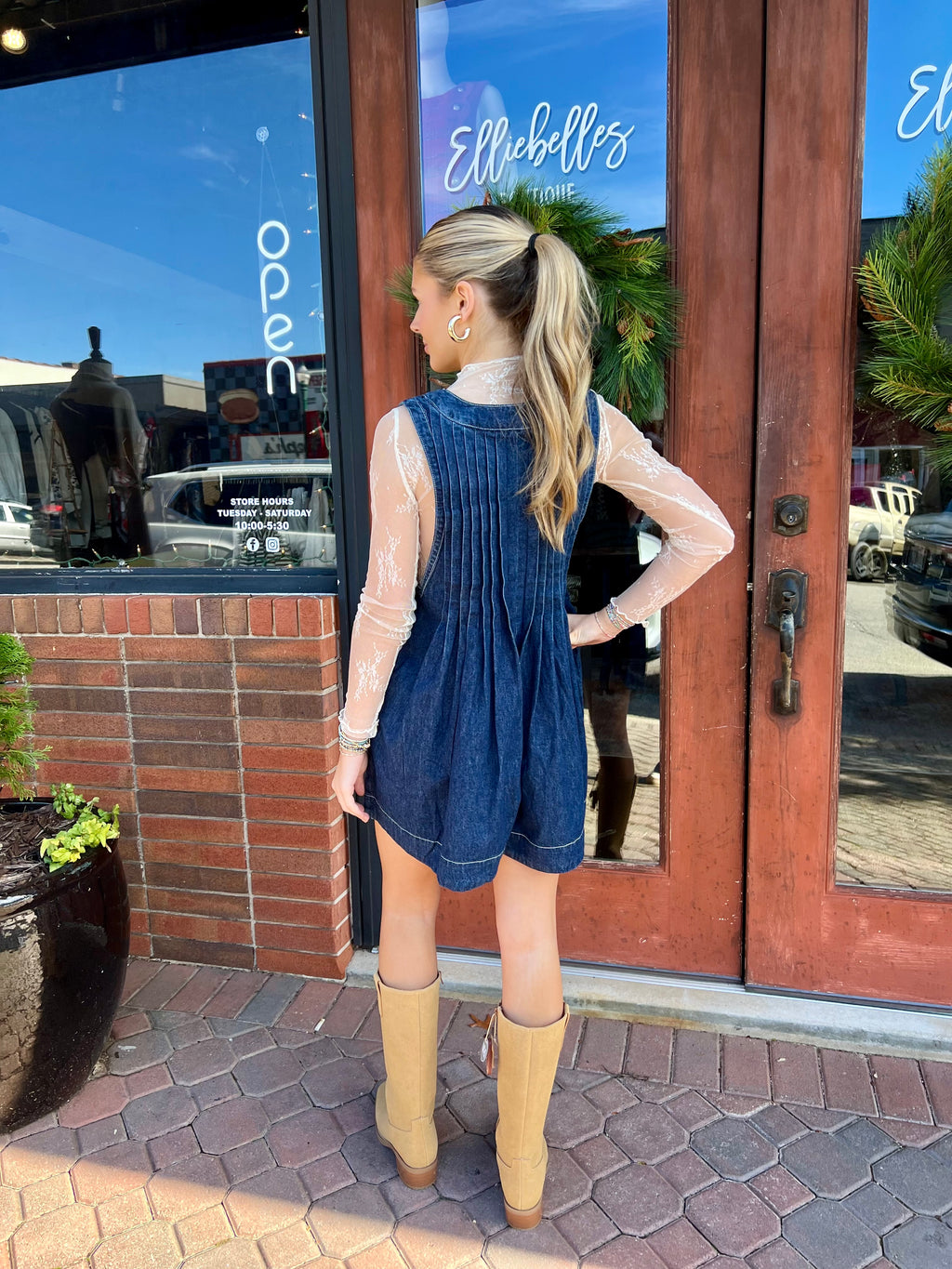 Kiss A Cowgirl