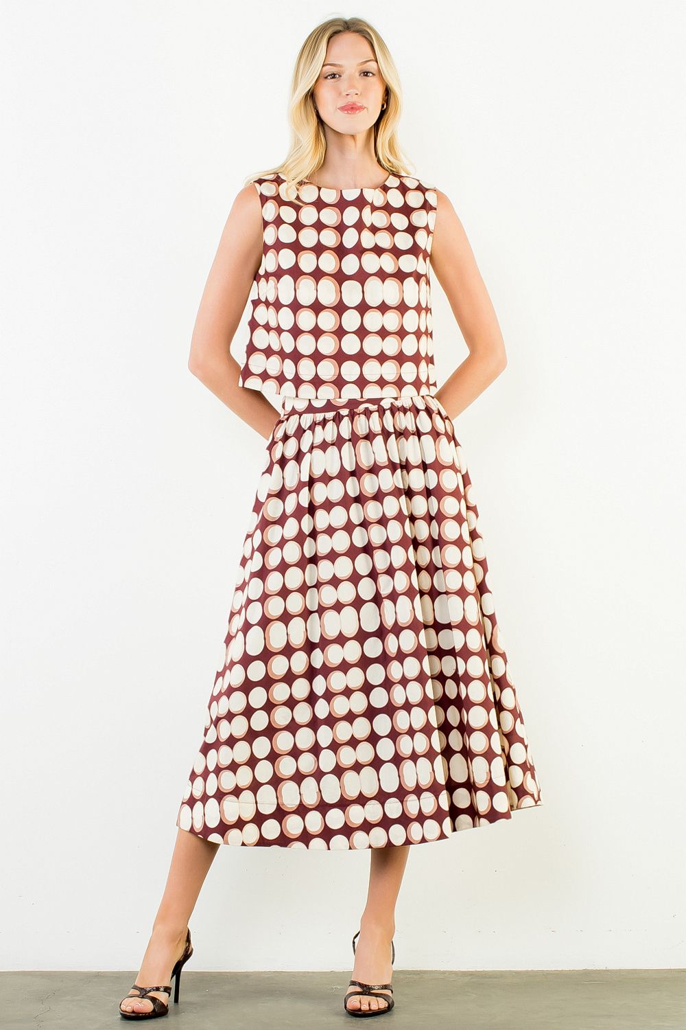 Prim & Proper Top