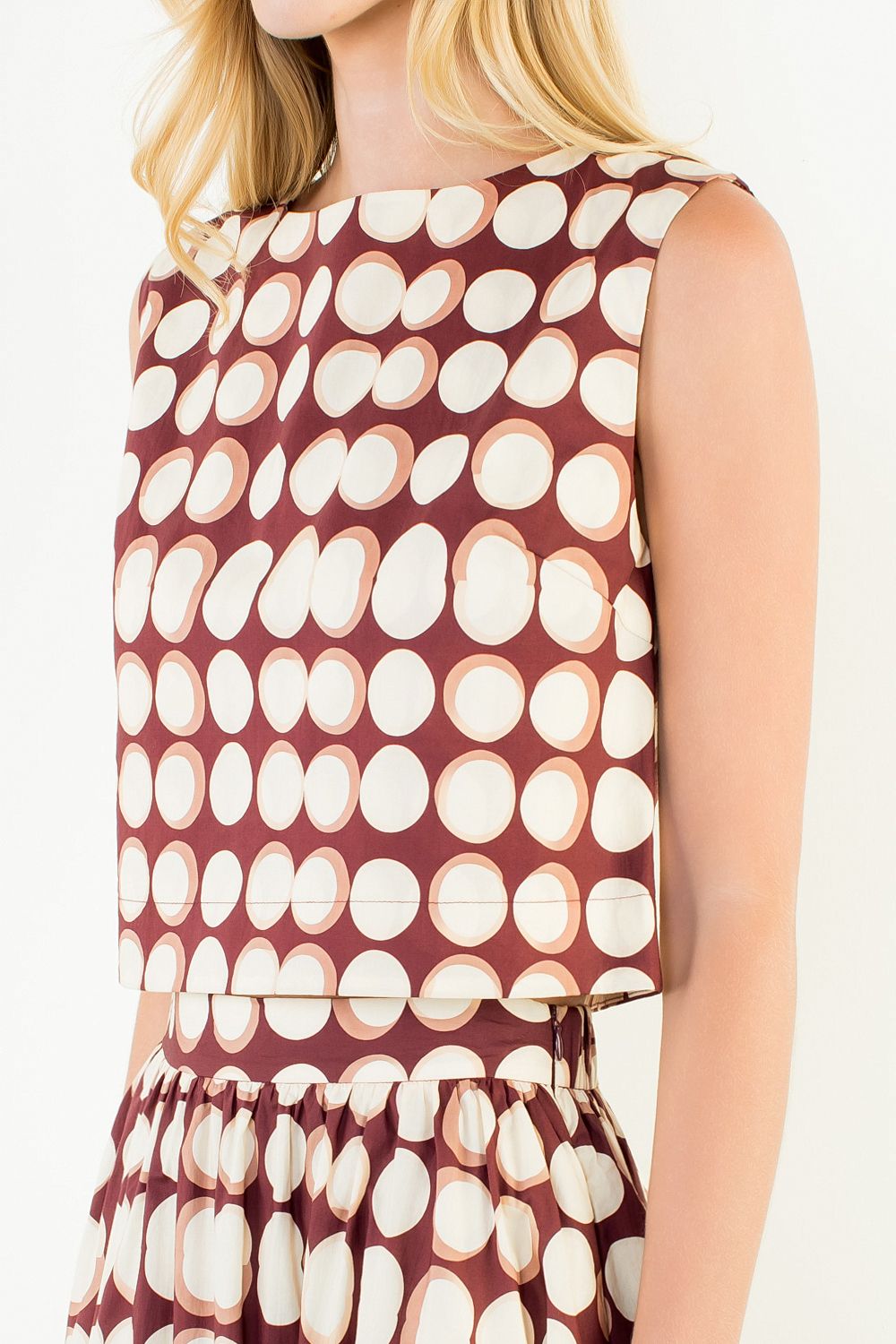 Prim & Proper Top